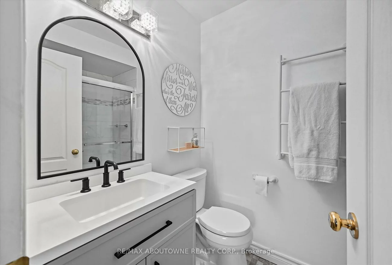 2490, Trevor, 1001 - BR Bronte, Oakville