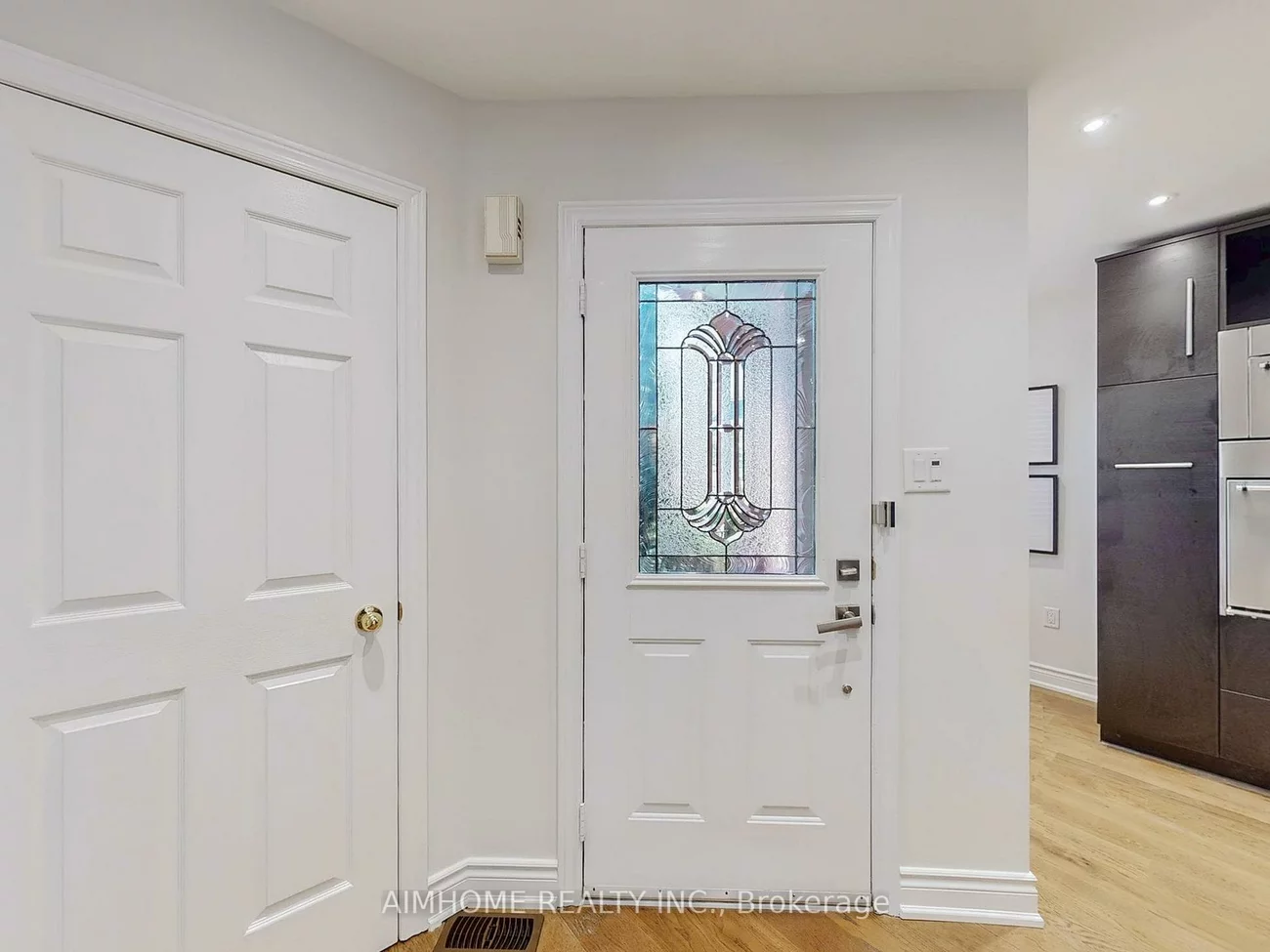 2068, Westmount, 1019 - WM Westmount, Oakville
