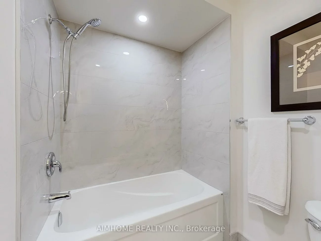 2068, Westmount, 1019 - WM Westmount, Oakville