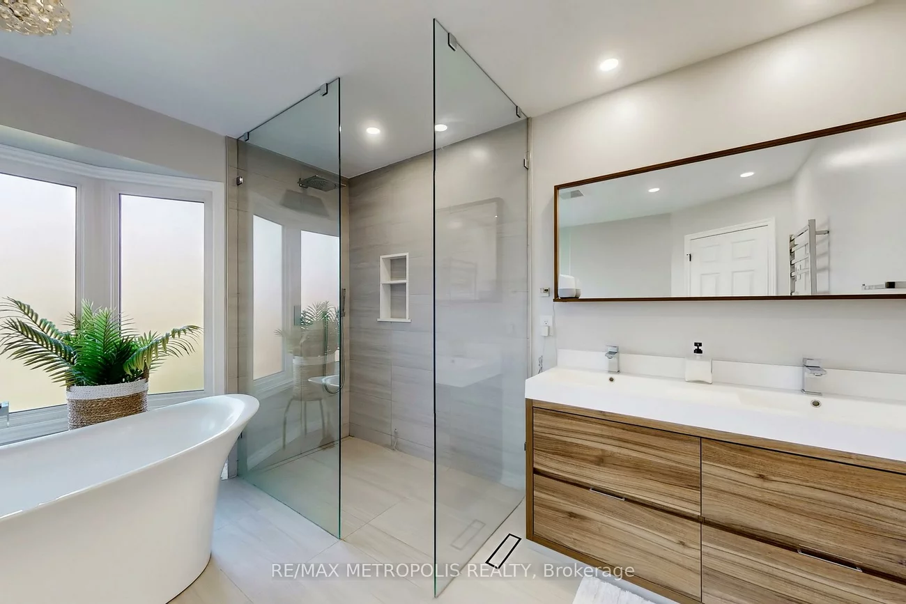1310, Golden Meadow, 1005 - FA Falgarwood, Oakville