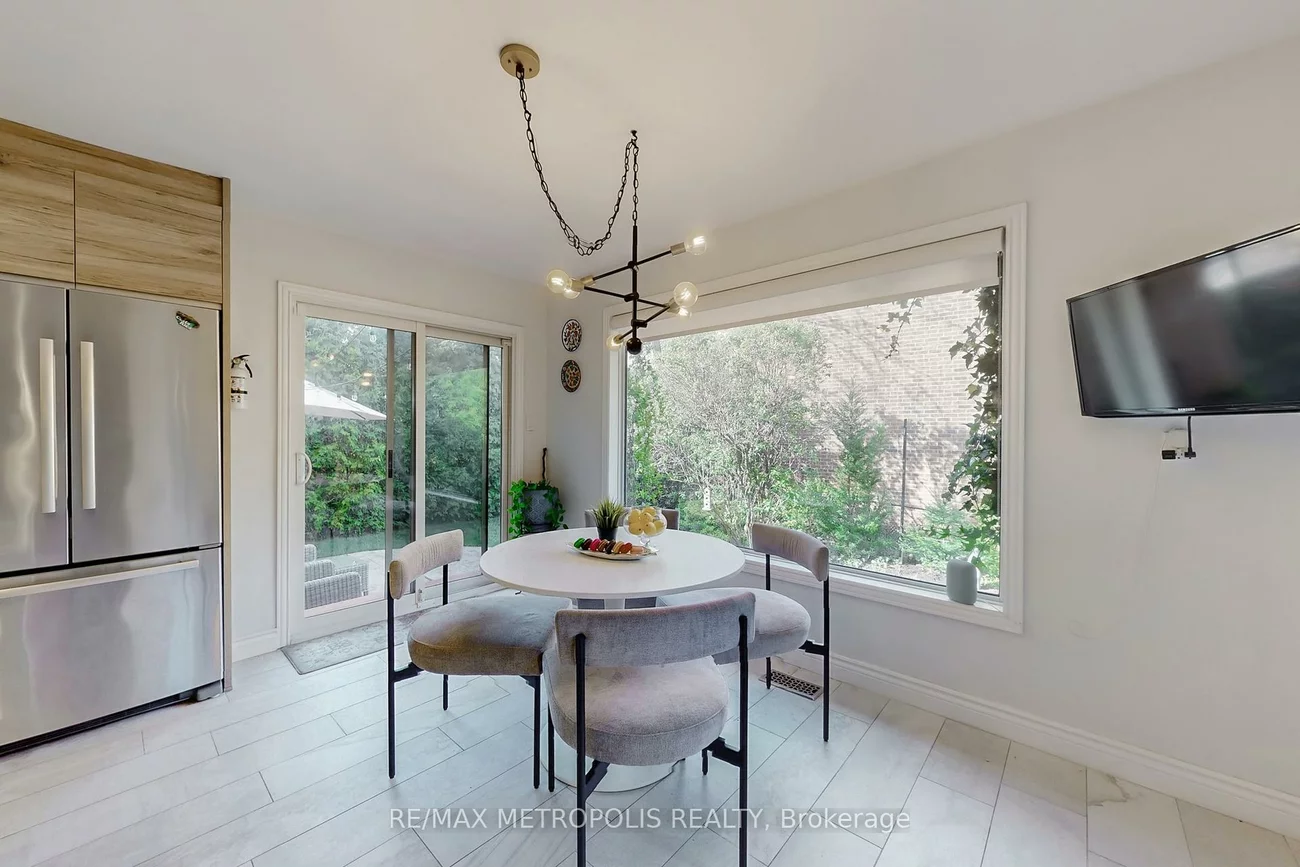 1310, Golden Meadow, 1005 - FA Falgarwood, Oakville