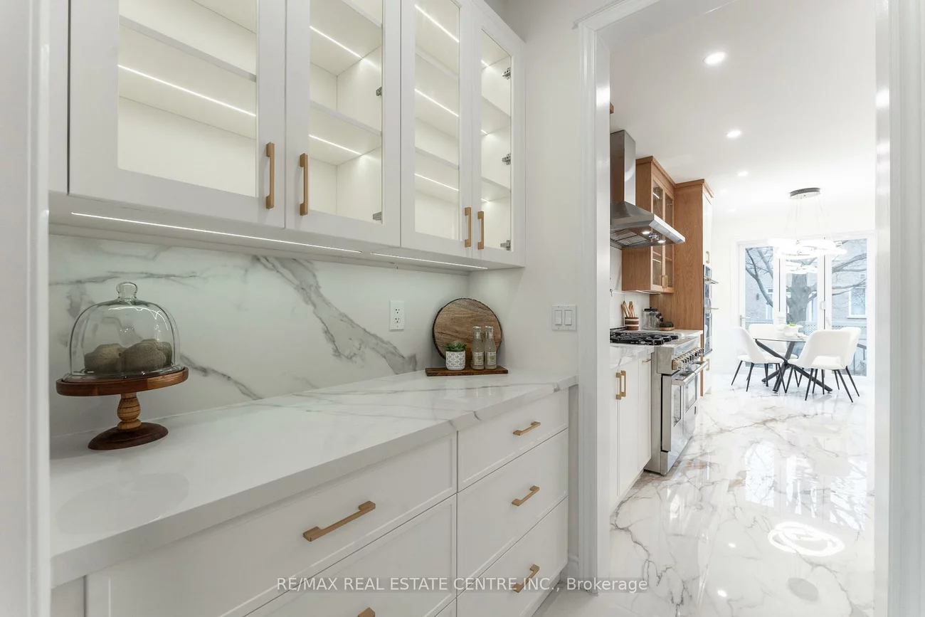 3352, Petrie, 1001 - BR Bronte, Oakville