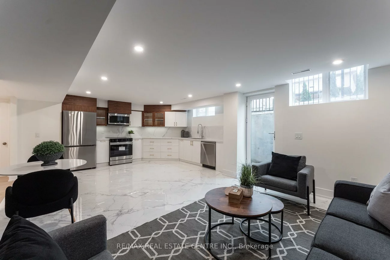 3352, Petrie, 1001 - BR Bronte, Oakville