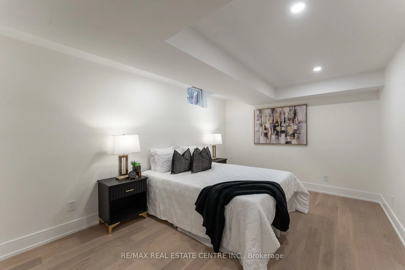 3352, Petrie, 1001 - BR Bronte, Oakville