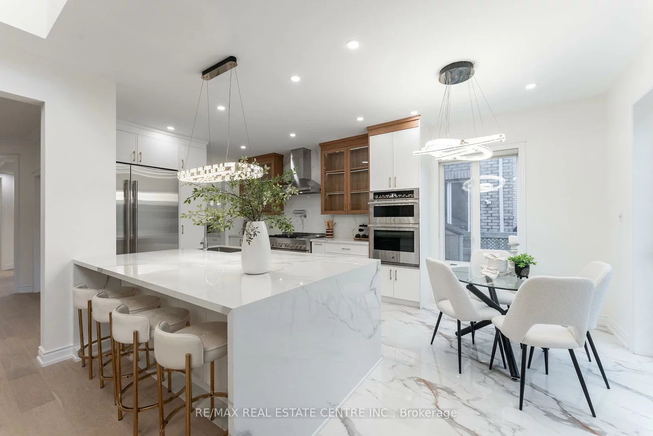 3352, Petrie, 1001 - BR Bronte, Oakville