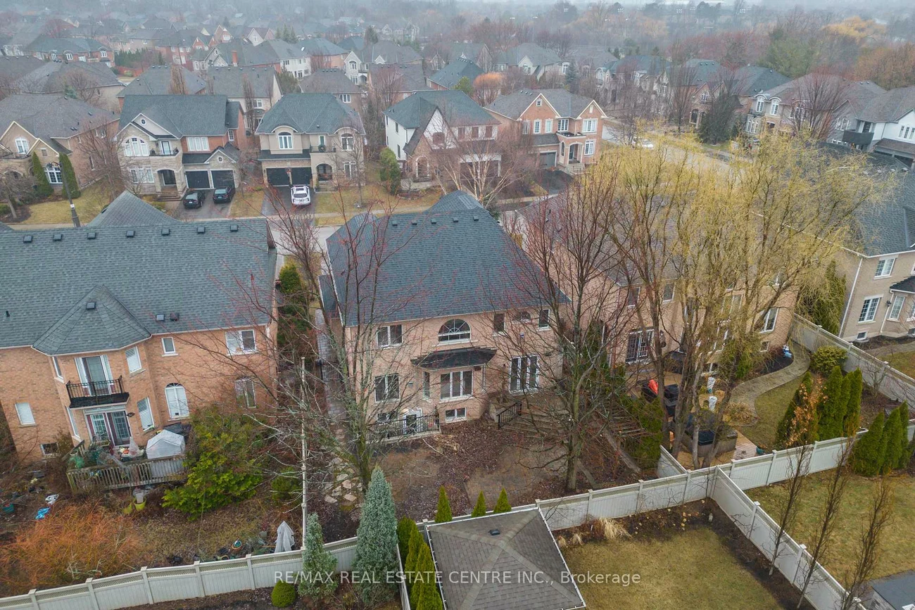 3352, Petrie, 1001 - BR Bronte, Oakville