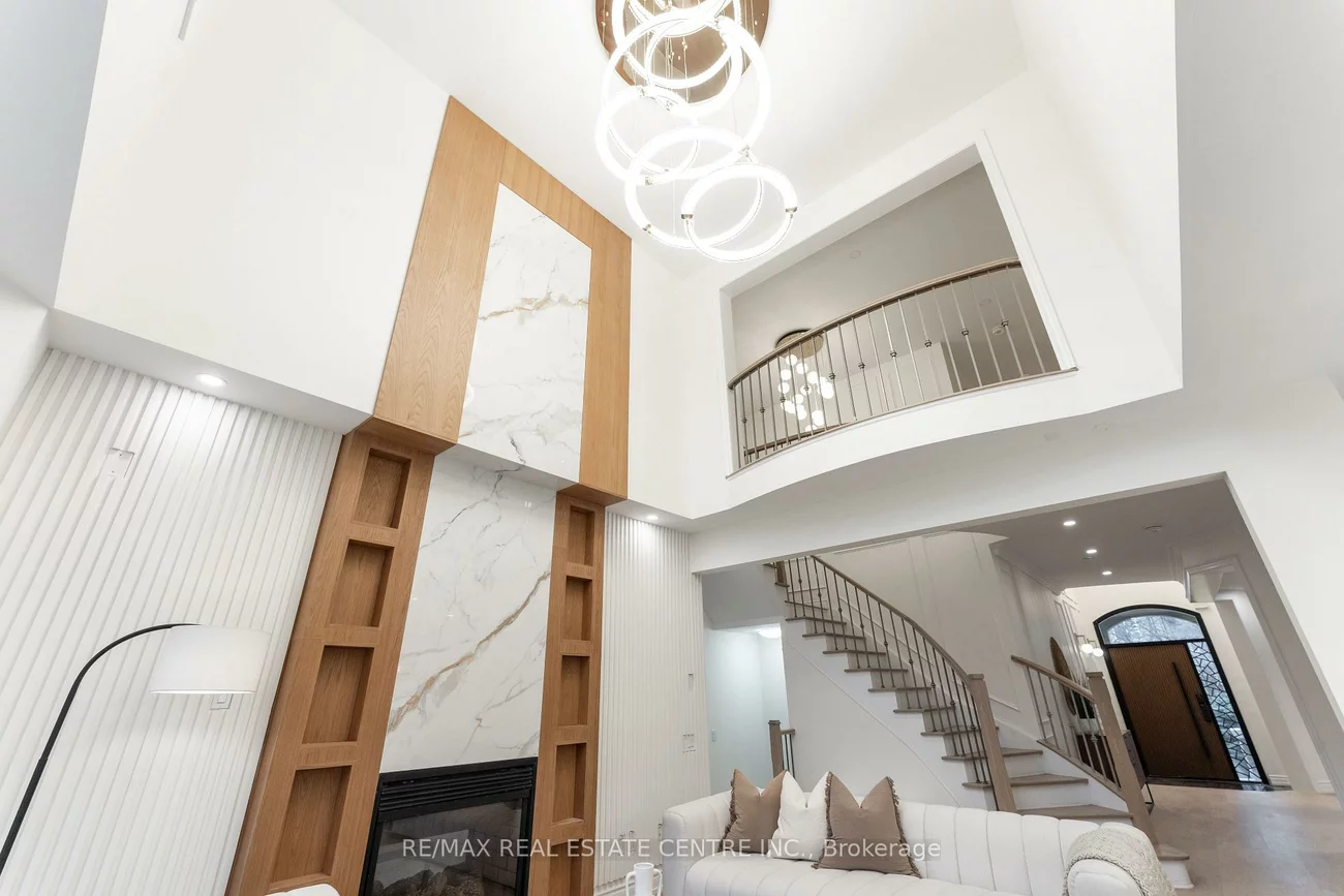3352, Petrie, 1001 - BR Bronte, Oakville