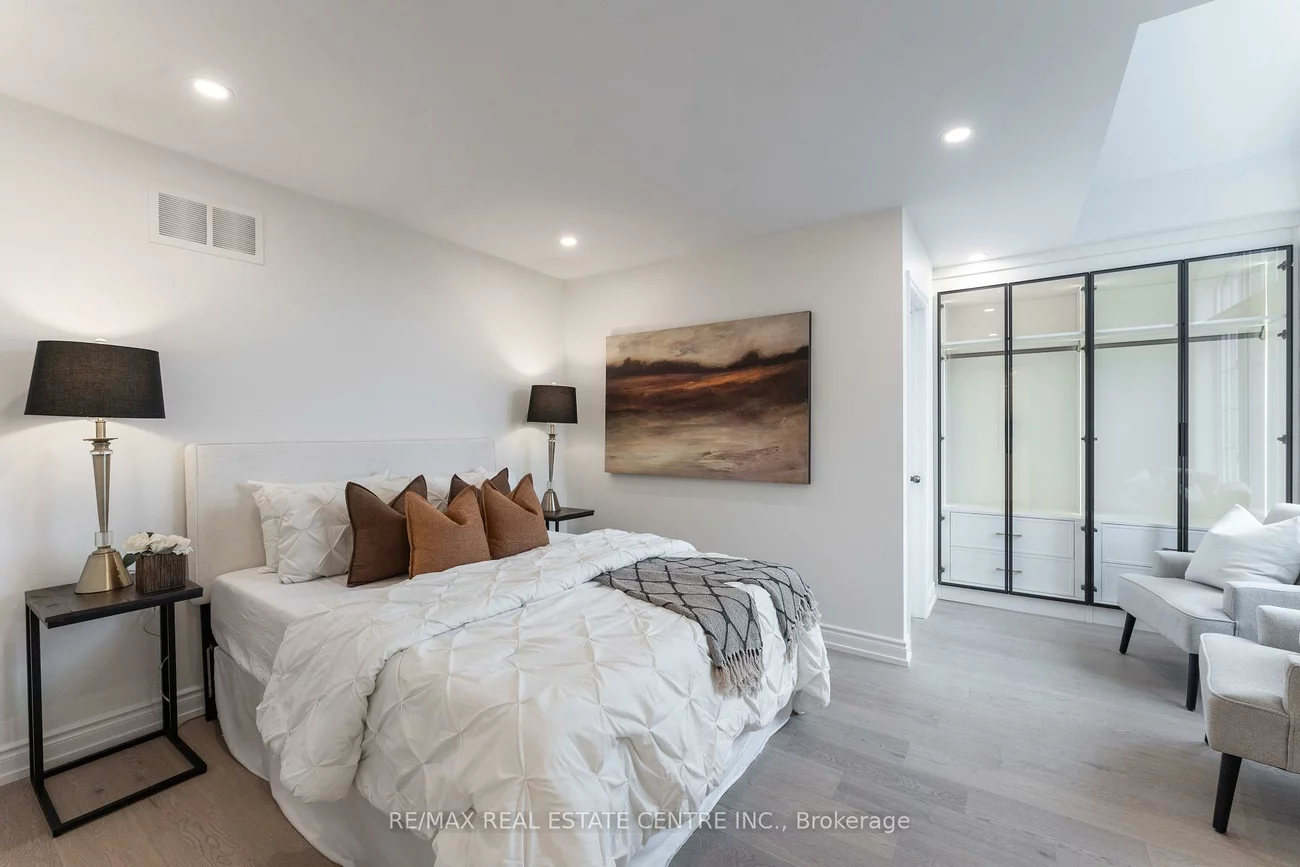 3352, Petrie, 1001 - BR Bronte, Oakville
