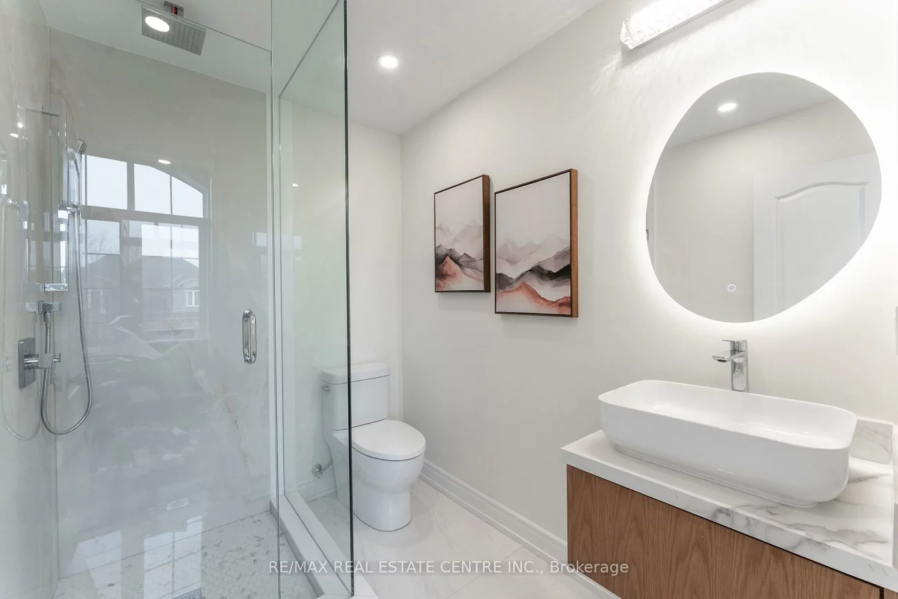 3352, Petrie, 1001 - BR Bronte, Oakville