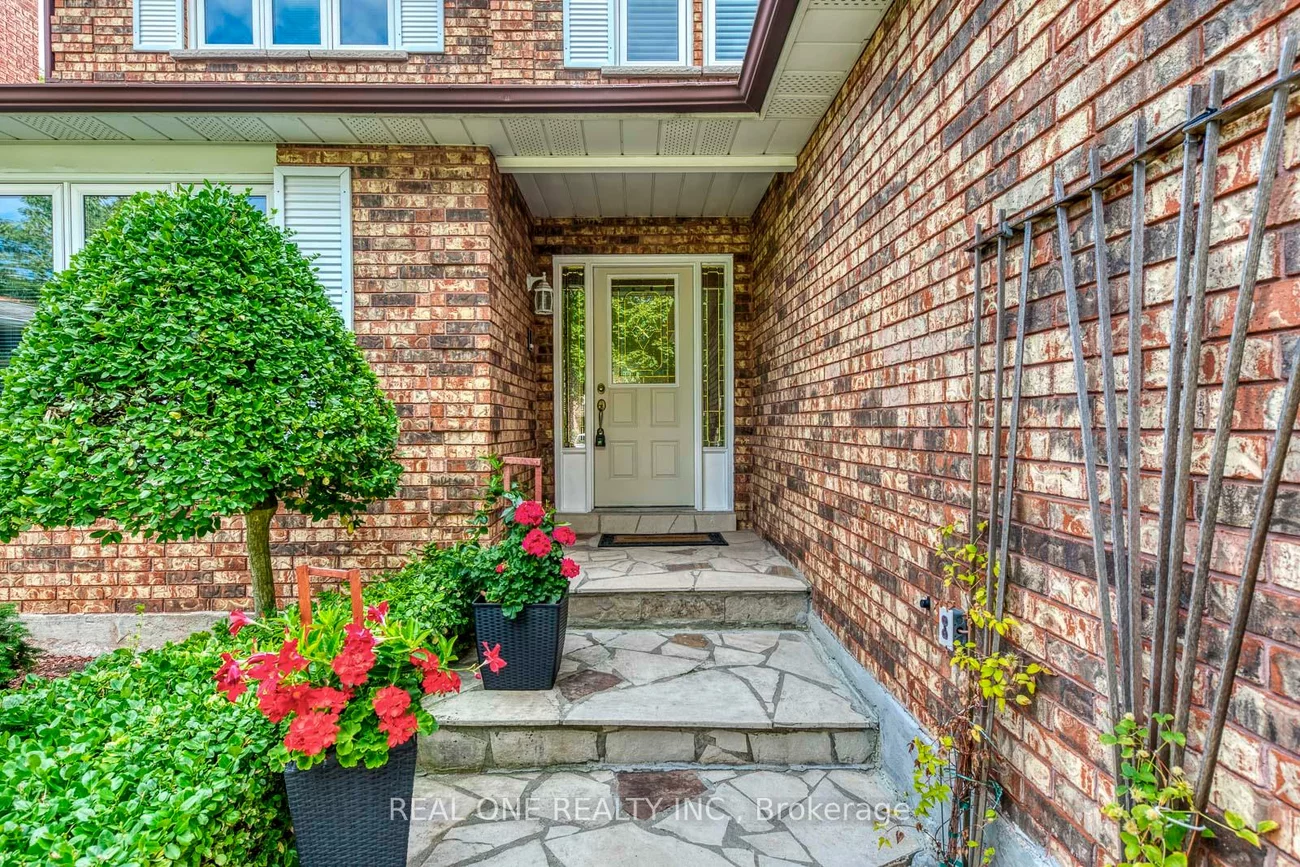 2082, Laurelwood, 1018 - WC Wedgewood Creek, Oakville
