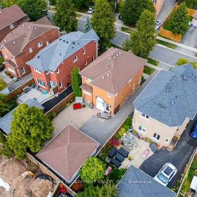 2588, CASTLE HILL, 1015 - RO River Oaks, Oakville