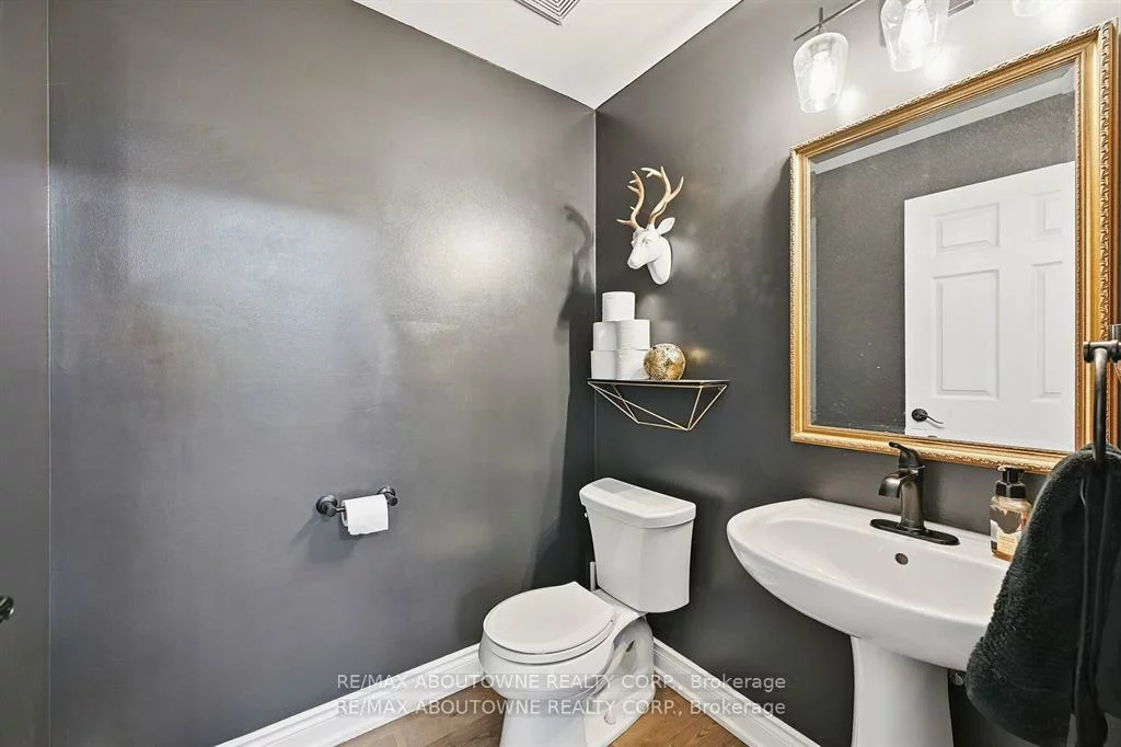 2536, Bracken, 1019 - WM Westmount, Oakville