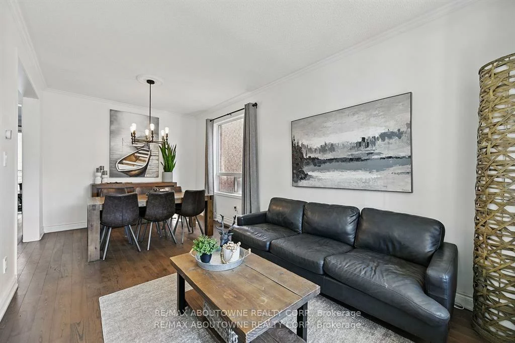 2536, Bracken, 1019 - WM Westmount, Oakville