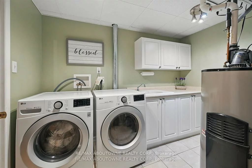 2536, Bracken, 1019 - WM Westmount, Oakville