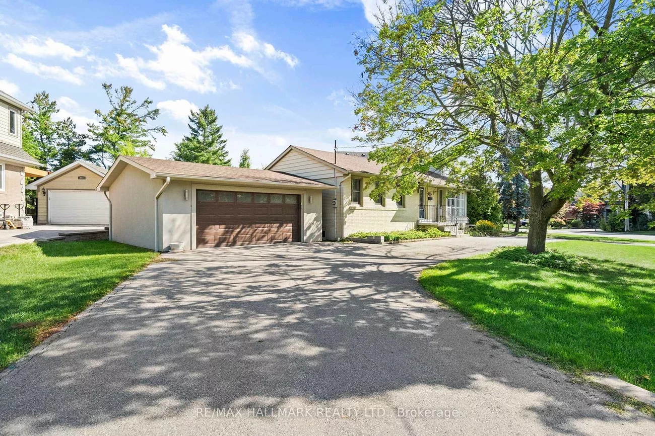 441, Jeanette, 1020 - WO West, Oakville