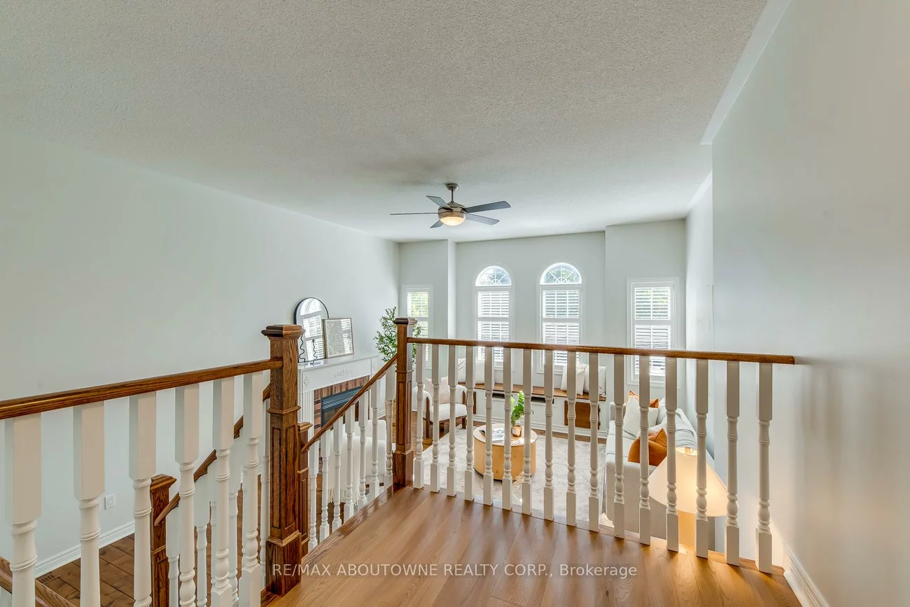 2491, Logan, 1015 - RO River Oaks, Oakville