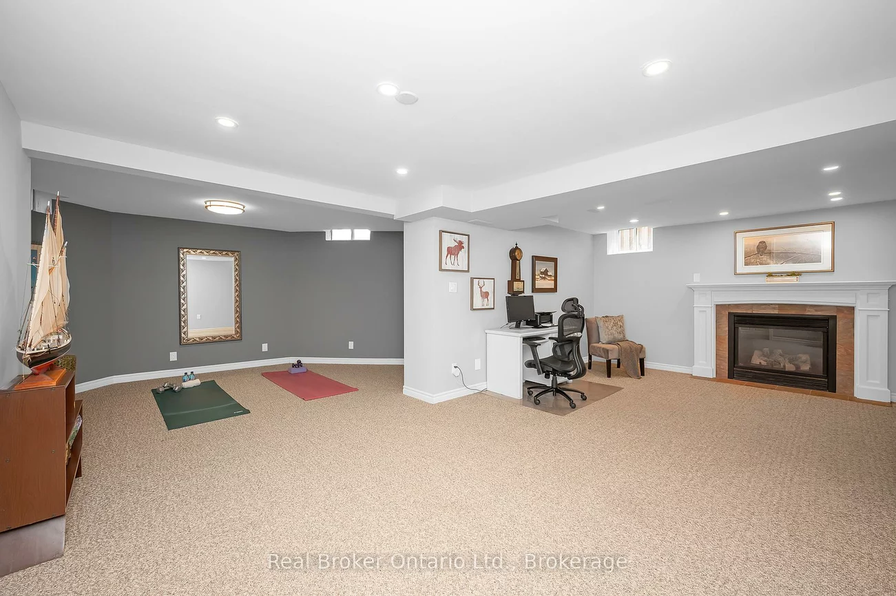 2015, Grosvenor, 1018 - WC Wedgewood Creek, Oakville