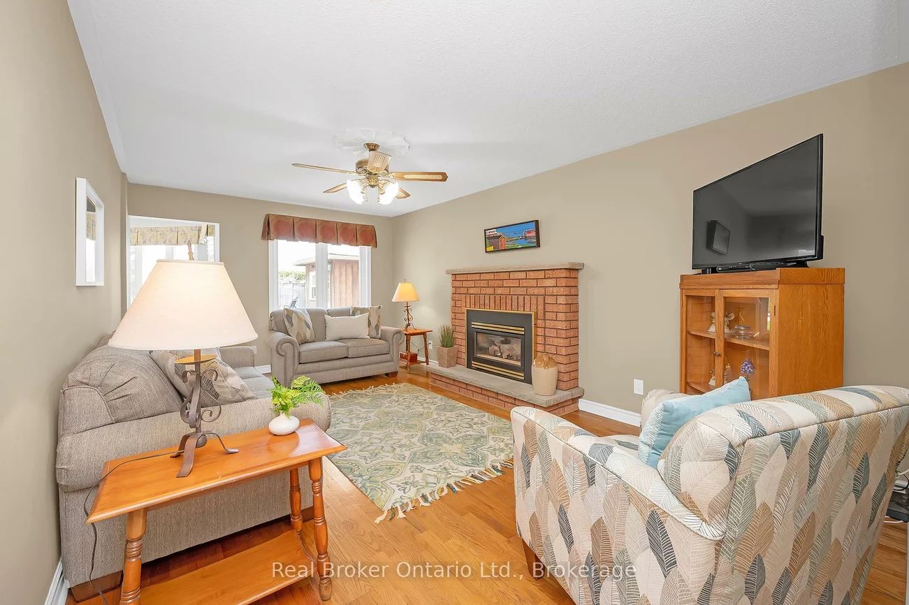 2015, Grosvenor, 1018 - WC Wedgewood Creek, Oakville