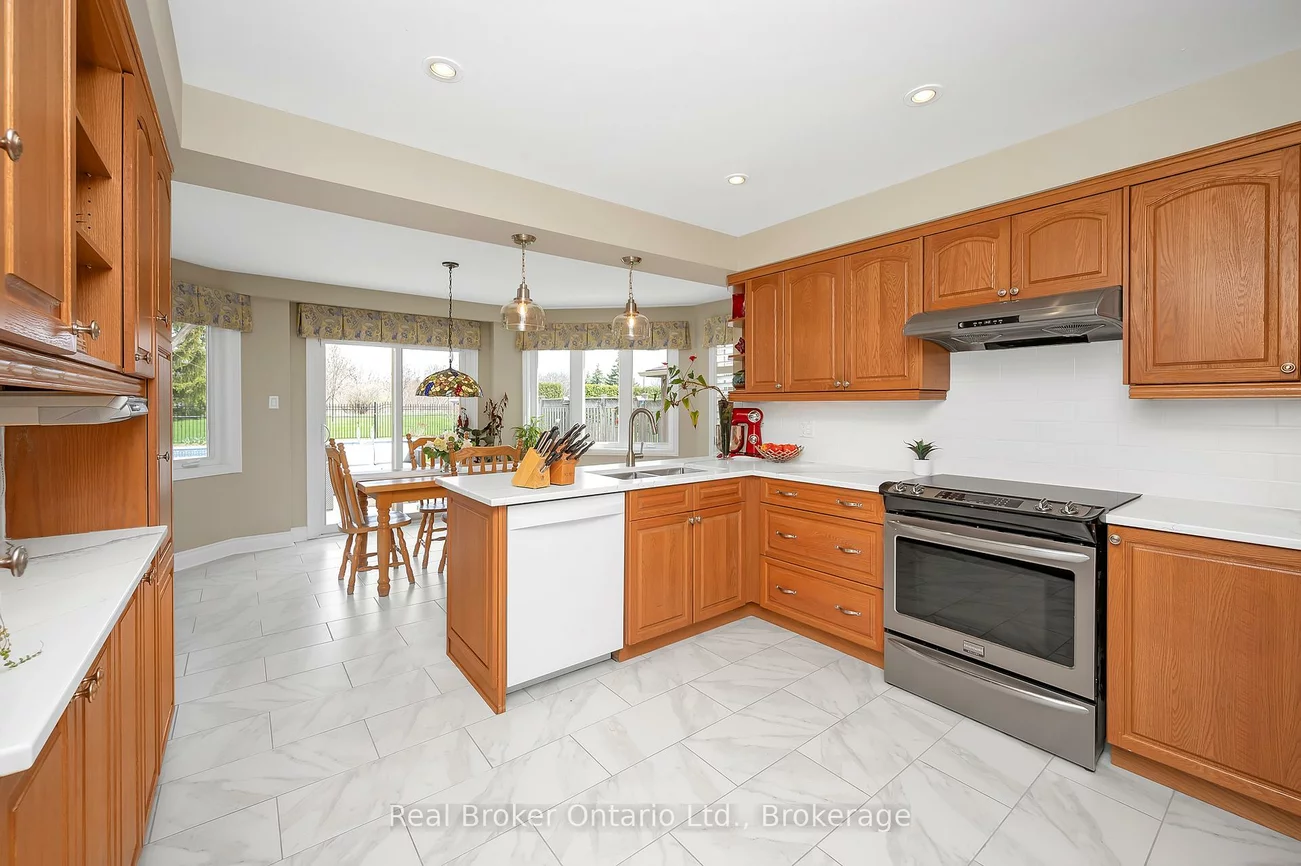 2015, Grosvenor, 1018 - WC Wedgewood Creek, Oakville