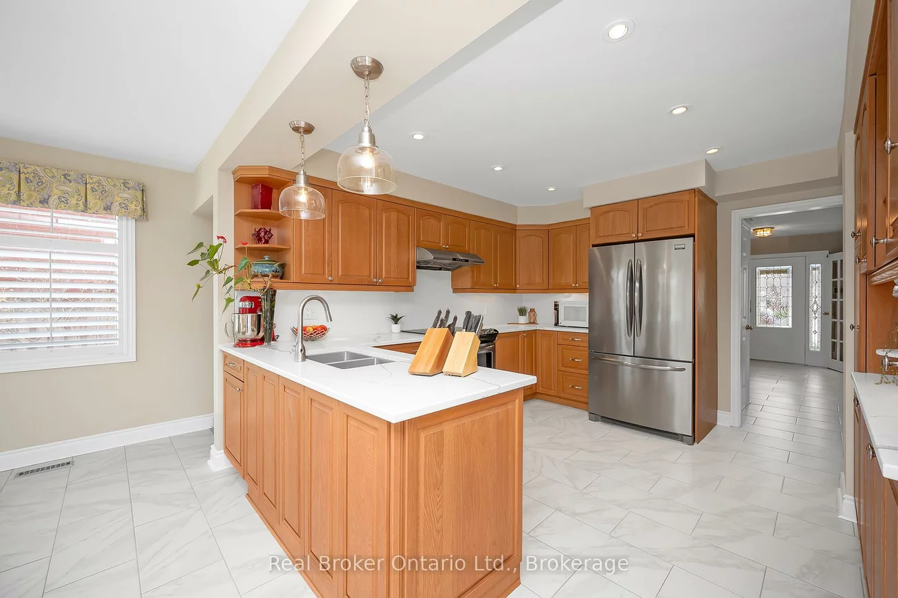 2015, Grosvenor, 1018 - WC Wedgewood Creek, Oakville
