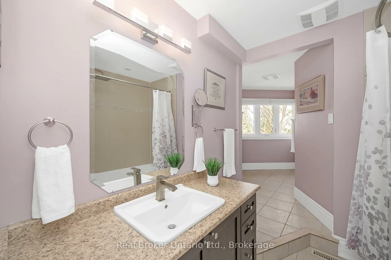 2015, Grosvenor, 1018 - WC Wedgewood Creek, Oakville