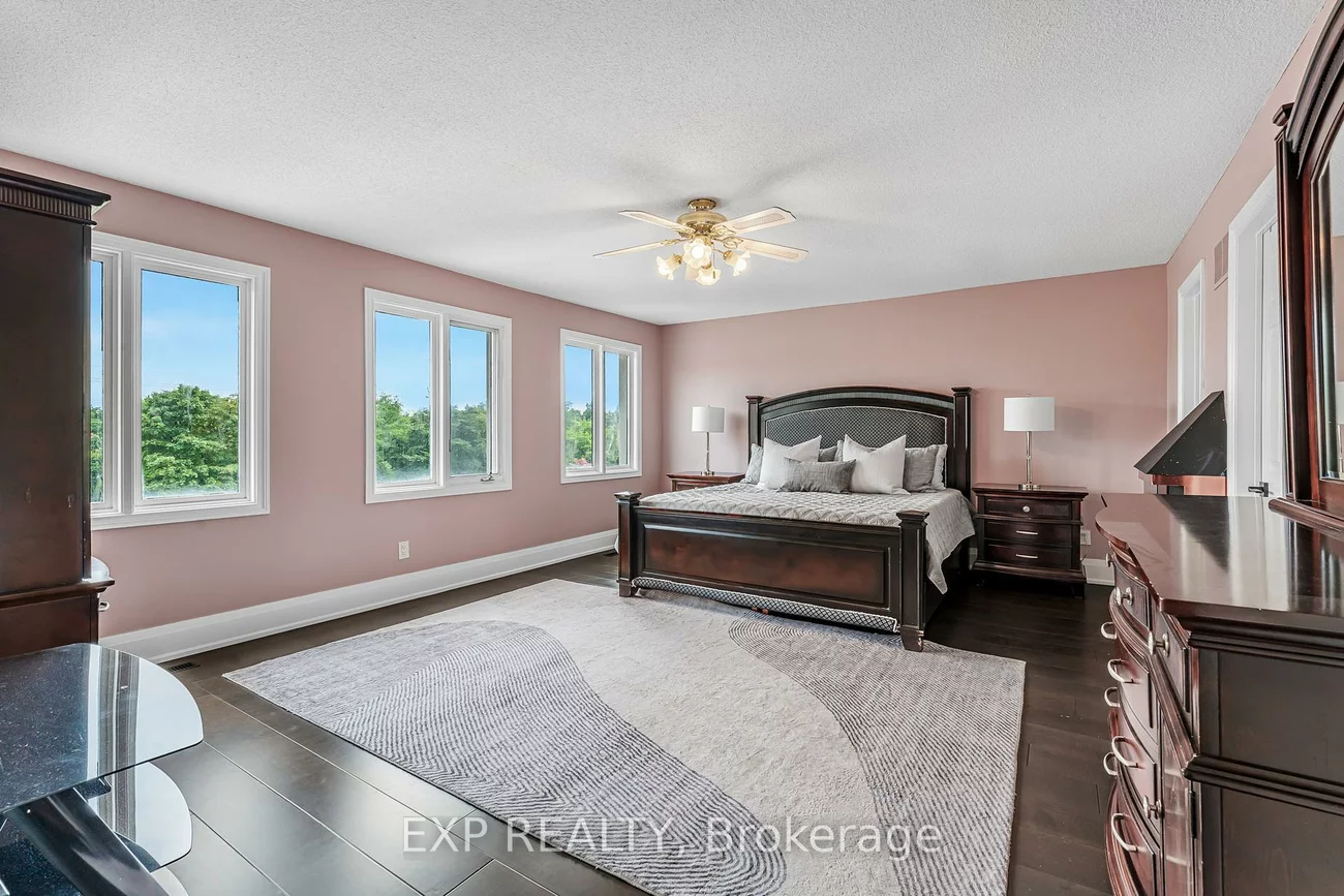 1221, Creekside, 1018 - WC Wedgewood Creek, Oakville