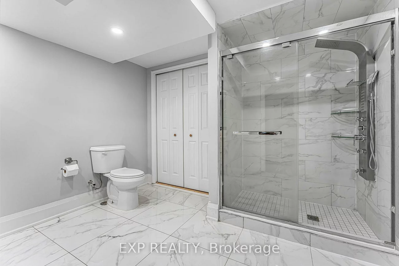 1221, Creekside, 1018 - WC Wedgewood Creek, Oakville
