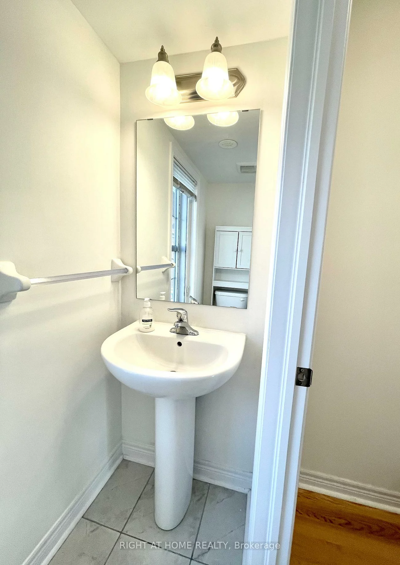 2280, Baronwood, 1019 - WM Westmount, Oakville