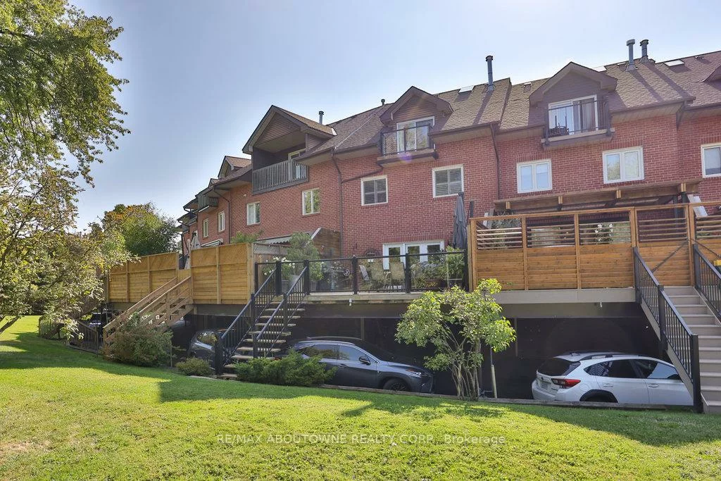 68, Tradewind, 1001 - BR Bronte, Oakville