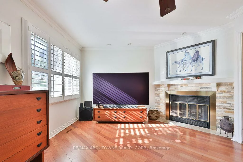 68, Tradewind, 1001 - BR Bronte, Oakville