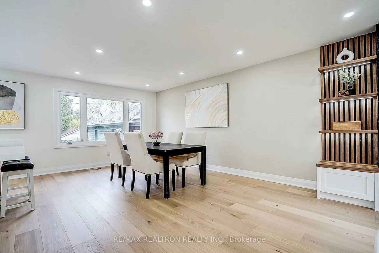 163, Maurice, 1002 - CO Central, Oakville