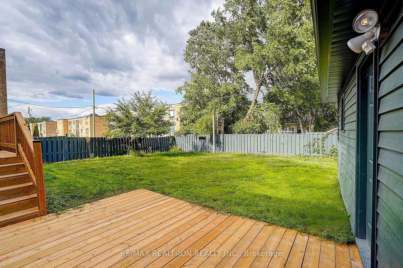 163, Maurice, 1002 - CO Central, Oakville