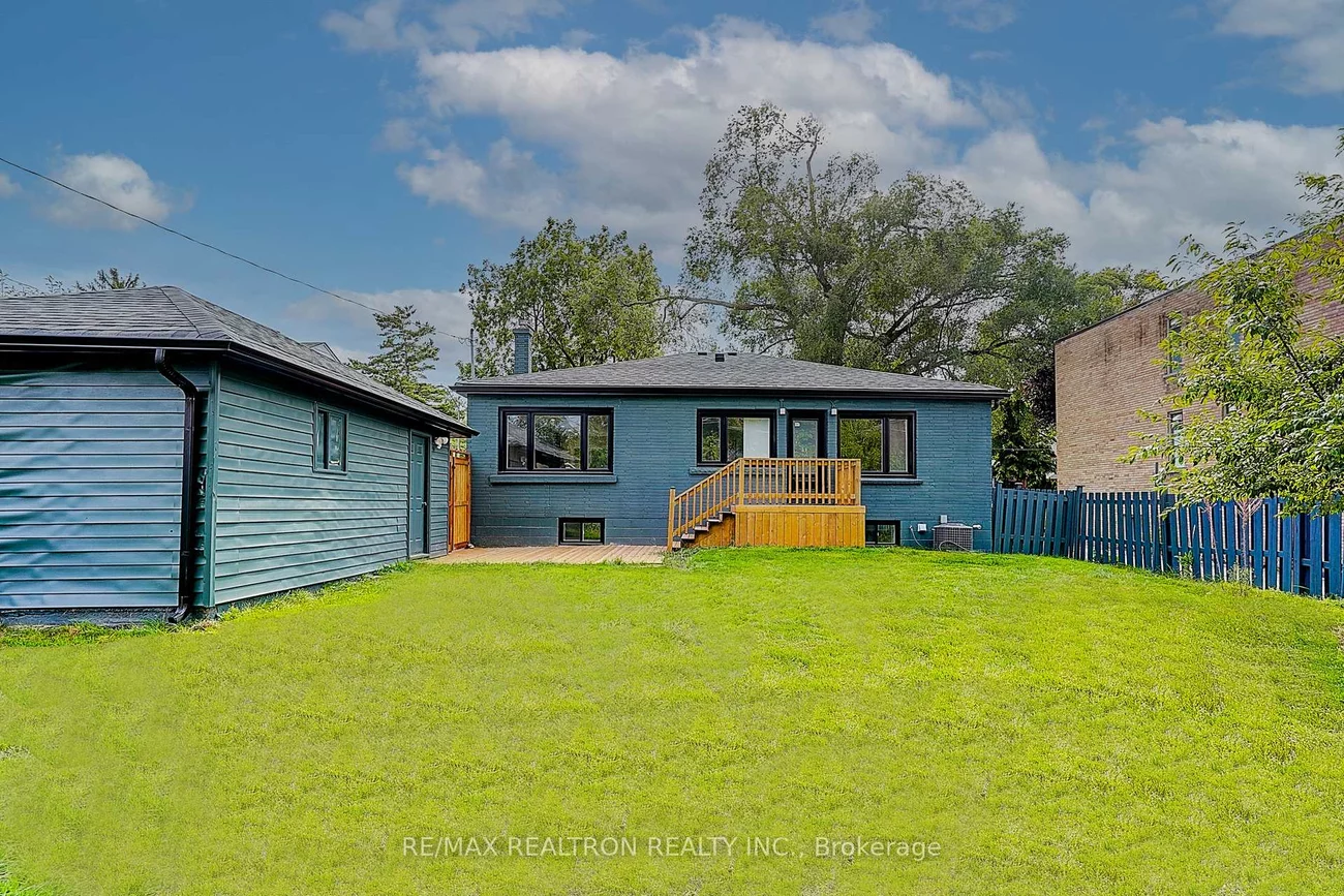 163, Maurice, 1002 - CO Central, Oakville