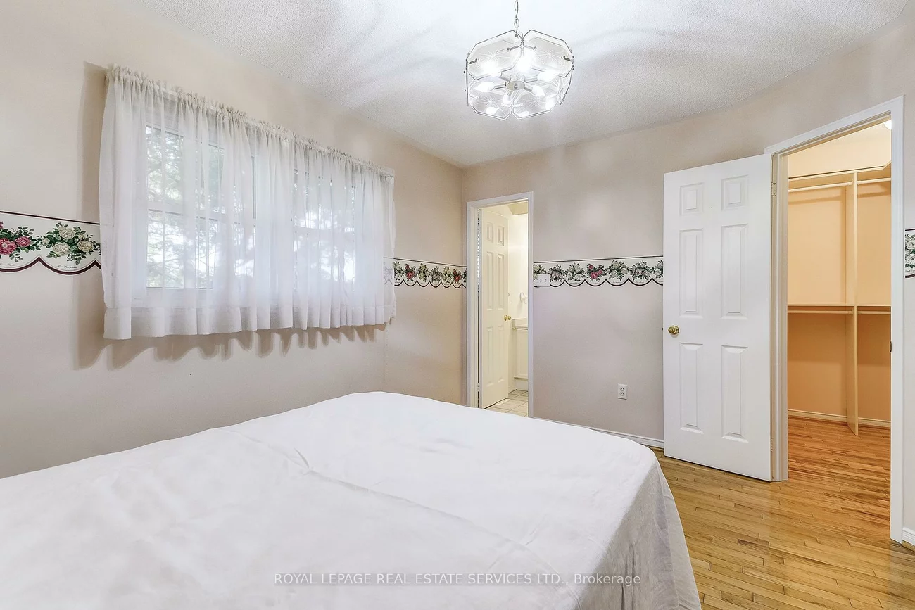 200, Glenashton, 1015 - RO River Oaks, Oakville
