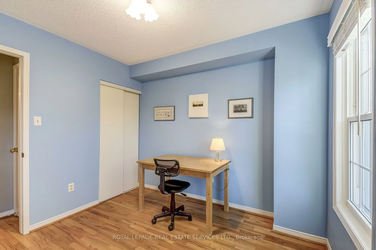 200, Glenashton, 1015 - RO River Oaks, Oakville