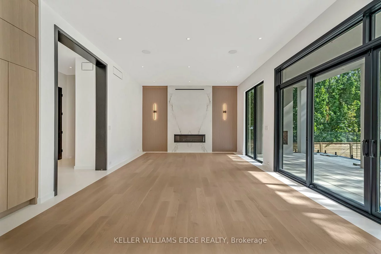 114, Tracina, 1017 - SW Southwest, Oakville