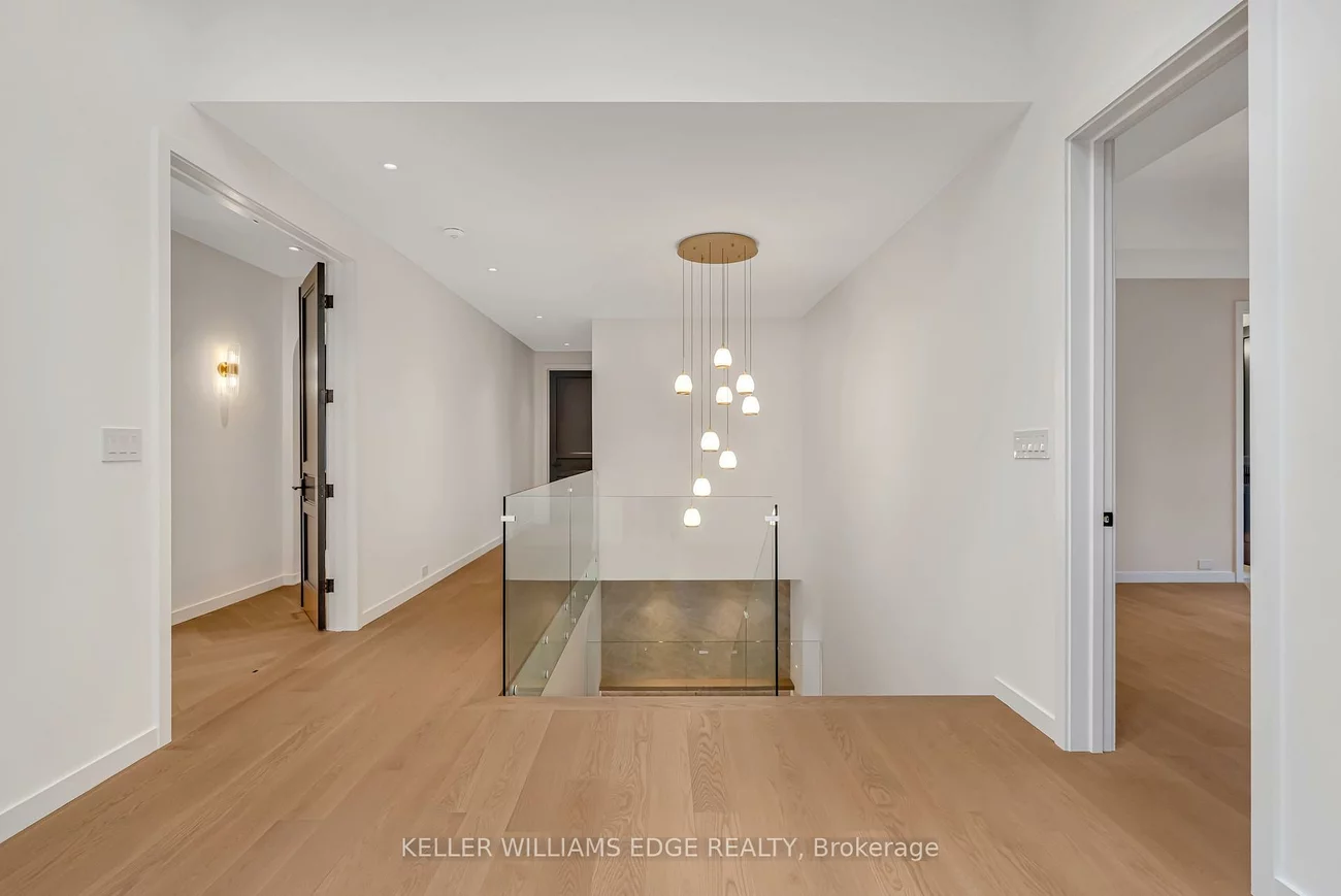 114, Tracina, 1017 - SW Southwest, Oakville
