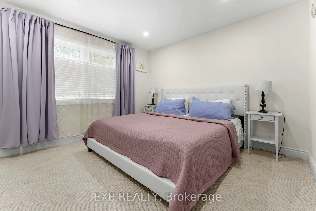 208, Glen Oak, 1020 - WO West, Oakville