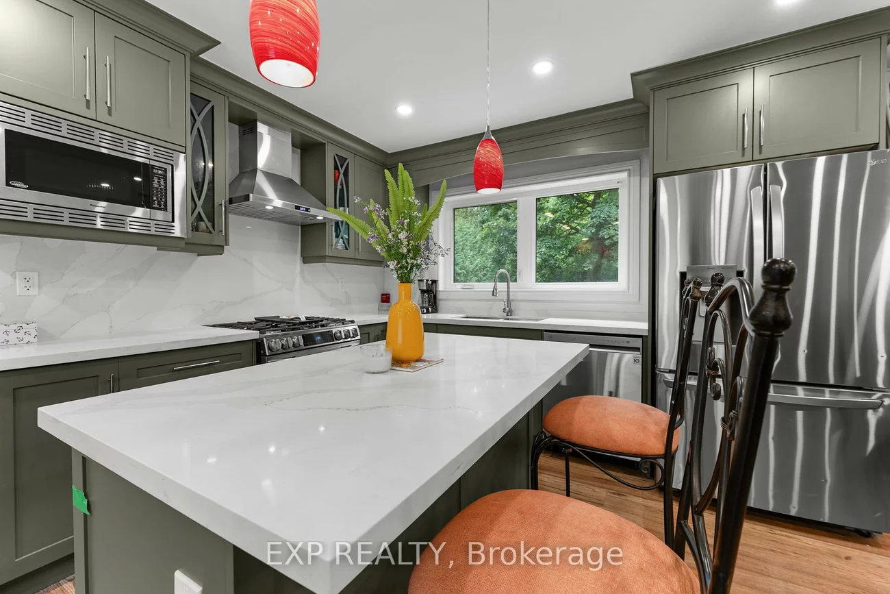 208, Glen Oak, 1020 - WO West, Oakville