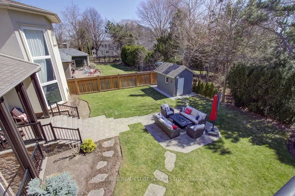 384, Rebecca, 1017 - SW Southwest, Oakville