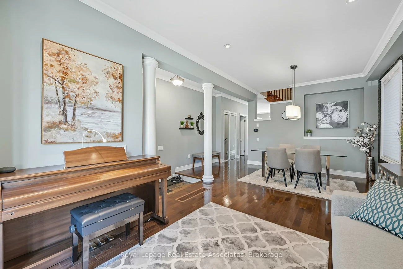 3335, Whilabout, 1001 - BR Bronte, Oakville