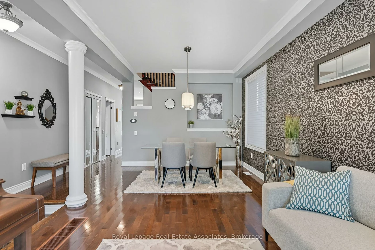 3335, Whilabout, 1001 - BR Bronte, Oakville