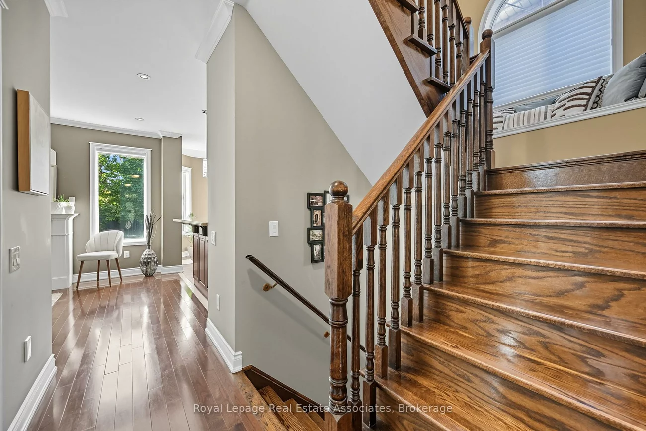 3335, Whilabout, 1001 - BR Bronte, Oakville