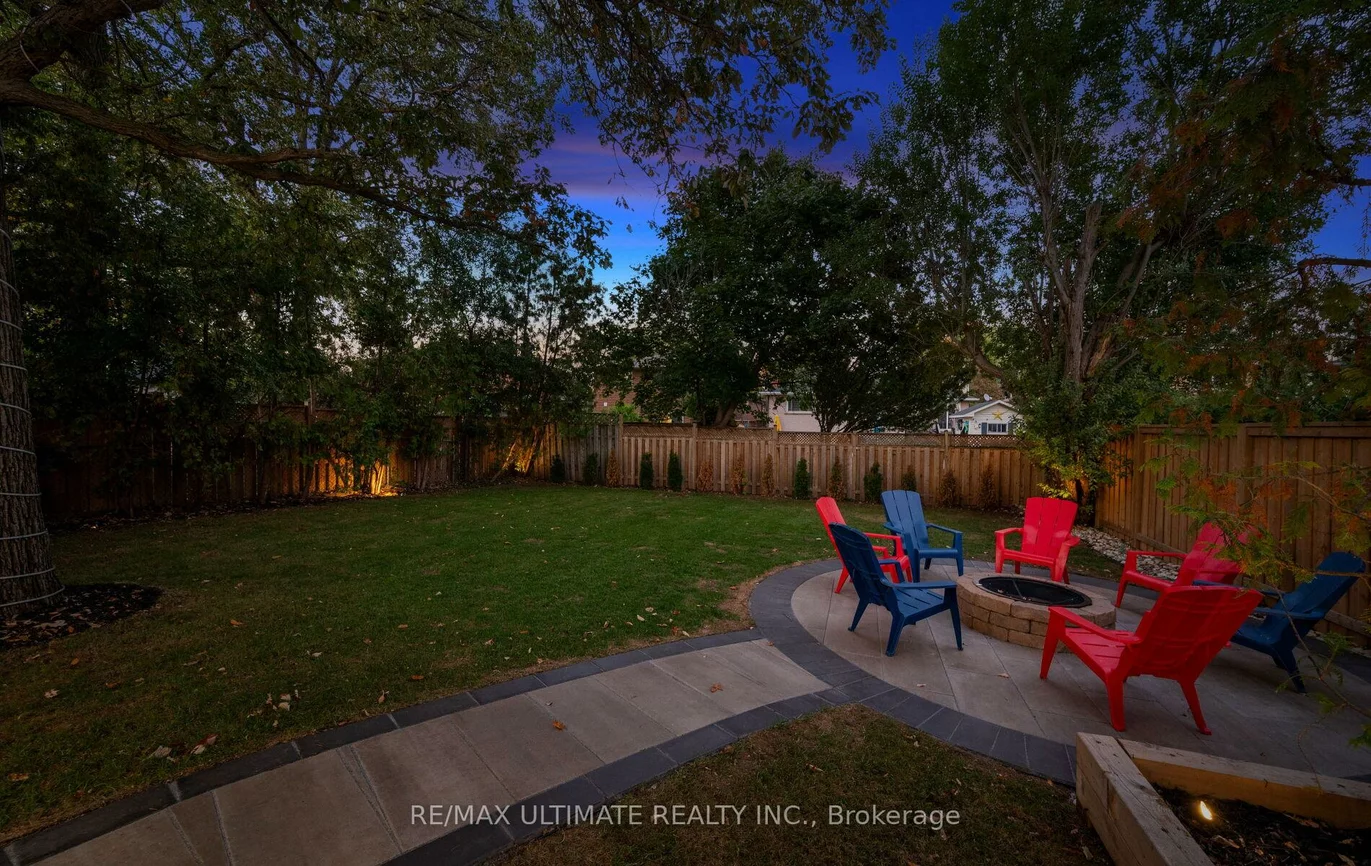 2495, Waterford, 1020 - WO West, Oakville