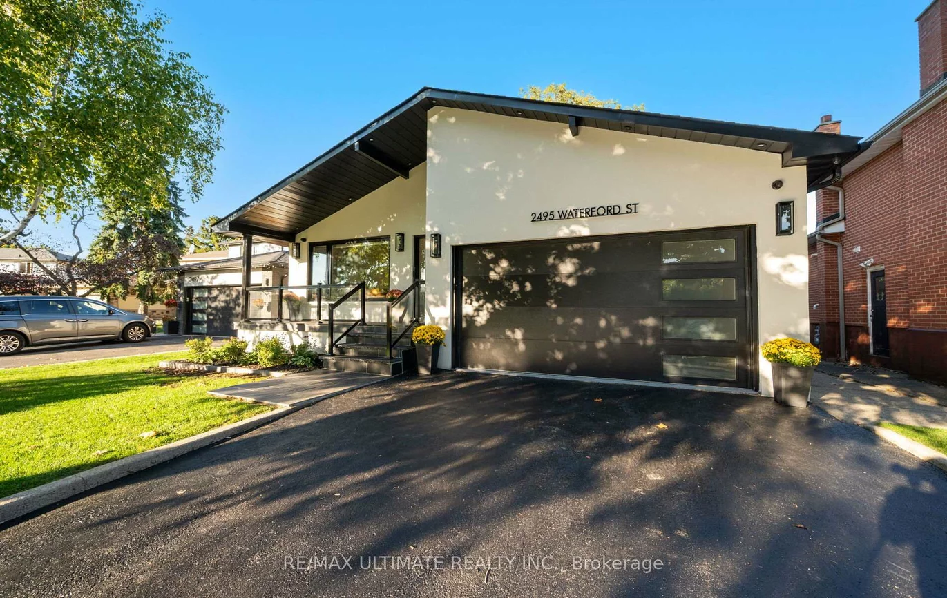2495, Waterford, 1020 - WO West, Oakville