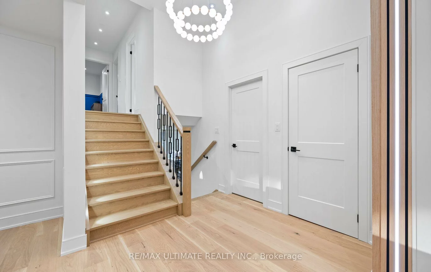 2495, Waterford, 1020 - WO West, Oakville