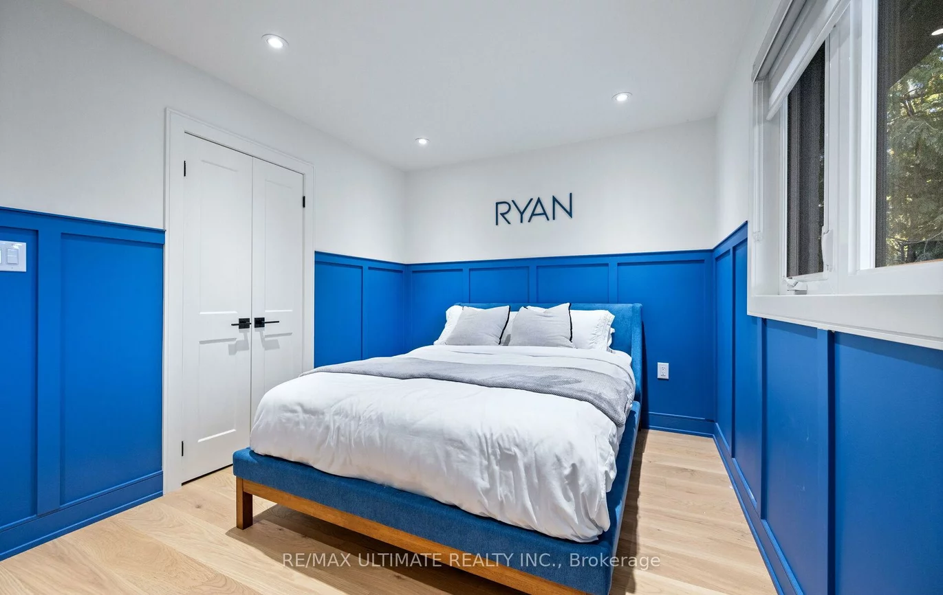 2495, Waterford, 1020 - WO West, Oakville