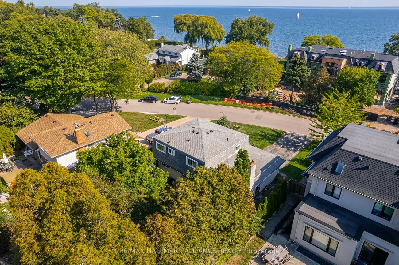 2033, Water's Edge, 1001 - BR Bronte, Oakville