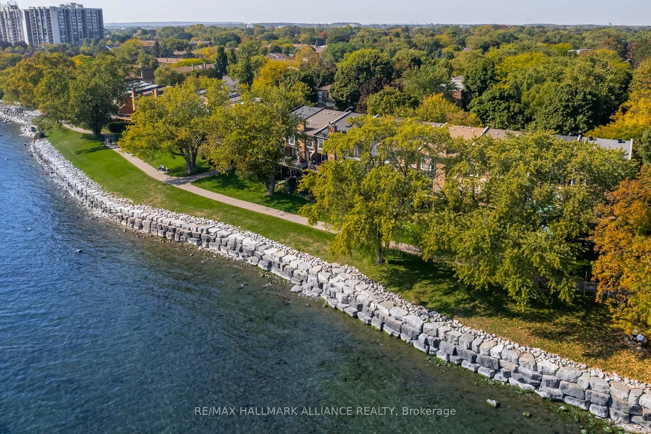 2033, Water's Edge, 1001 - BR Bronte, Oakville