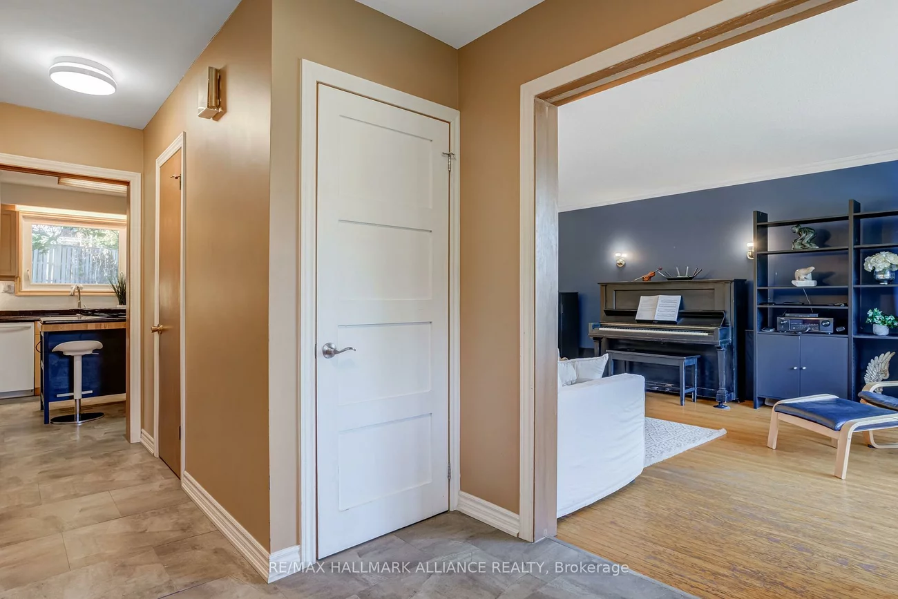 2033, Water's Edge, 1001 - BR Bronte, Oakville